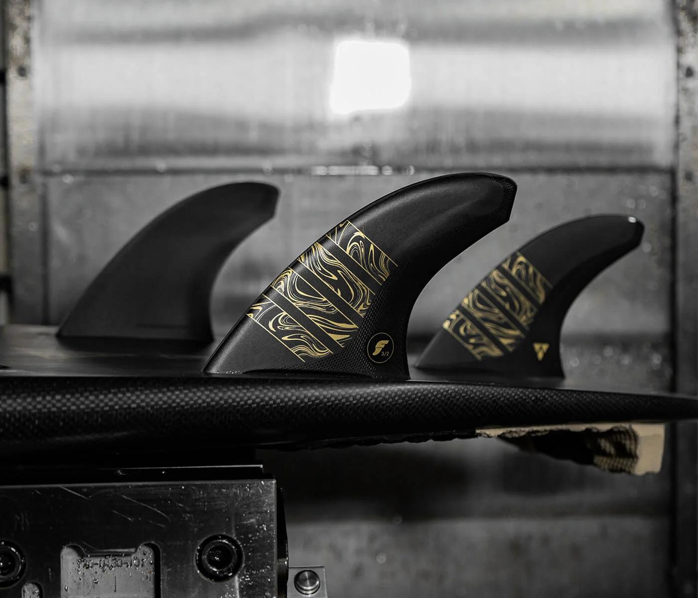 3/2 Vector Alpha Thruster Fins - Medium