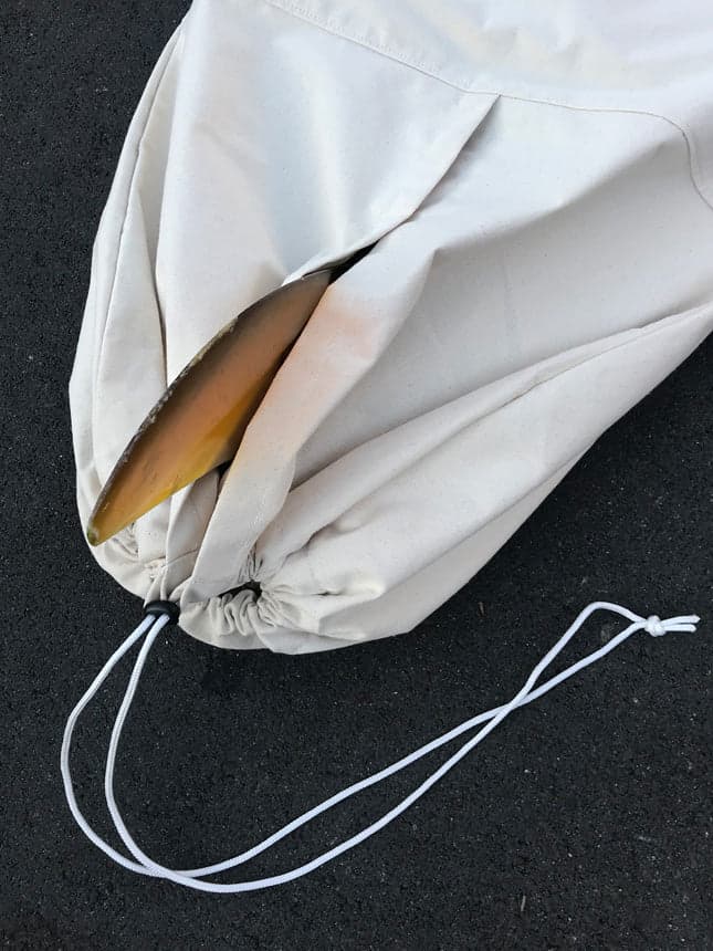 Green Fuz Blanco Log Board Bag closure