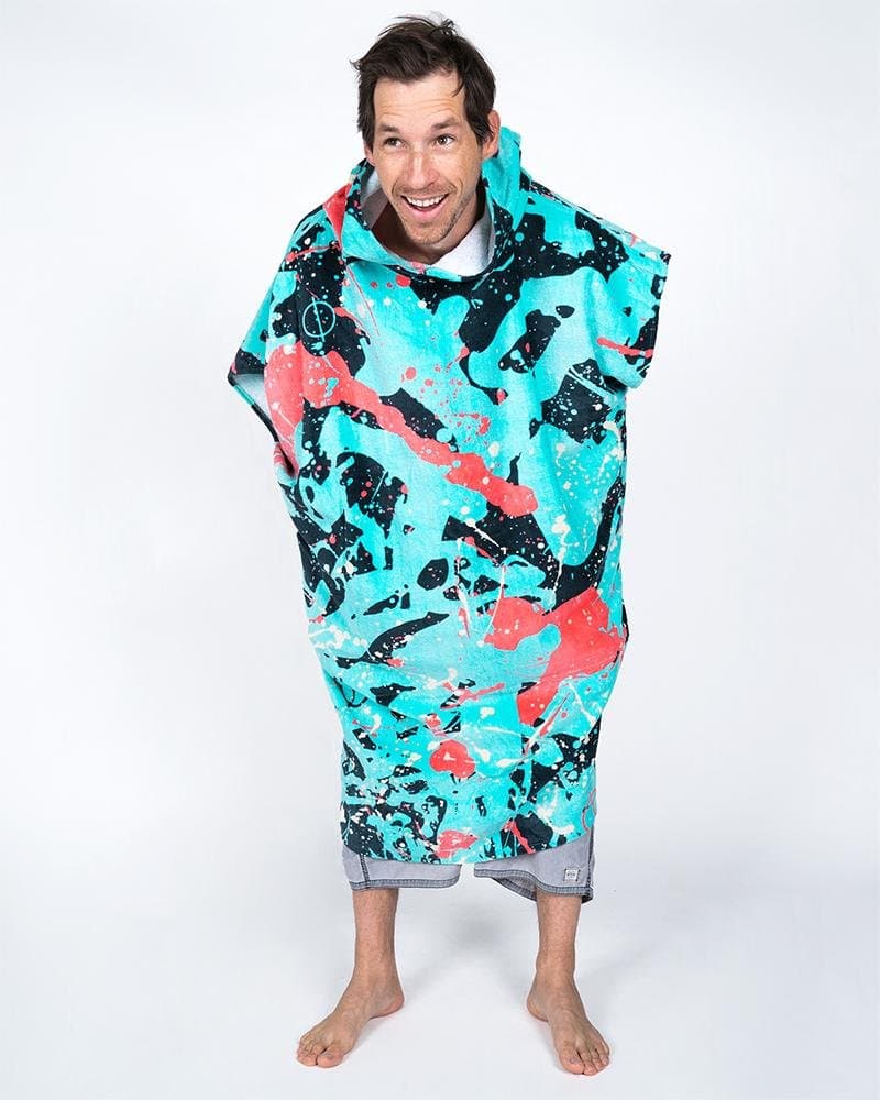LEUS Splatter Changing Poncho Towel on man