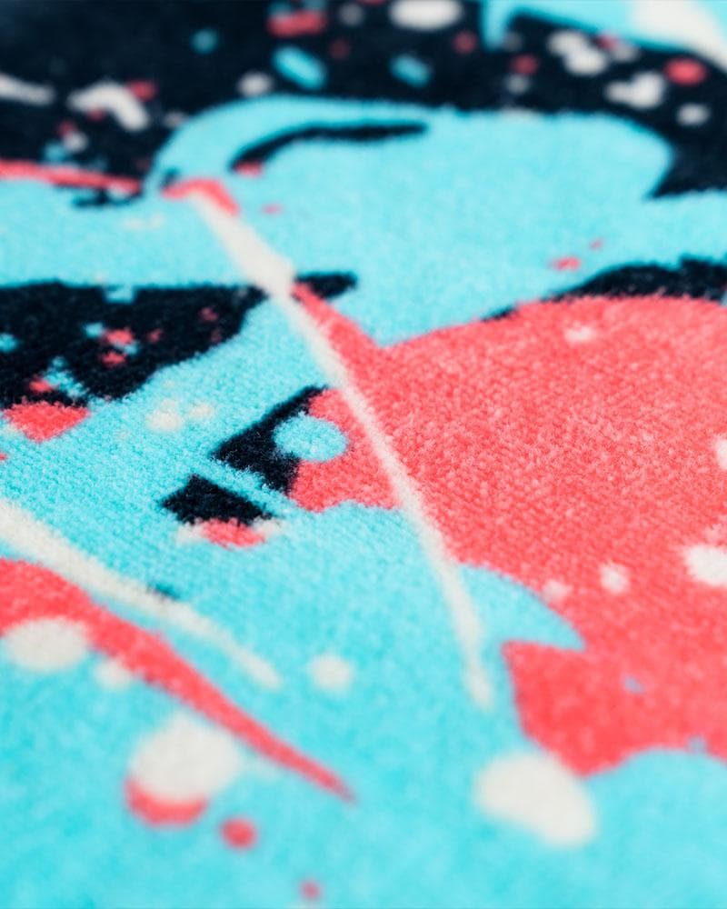 LEUS Splatter Changing Poncho Towel zoomed