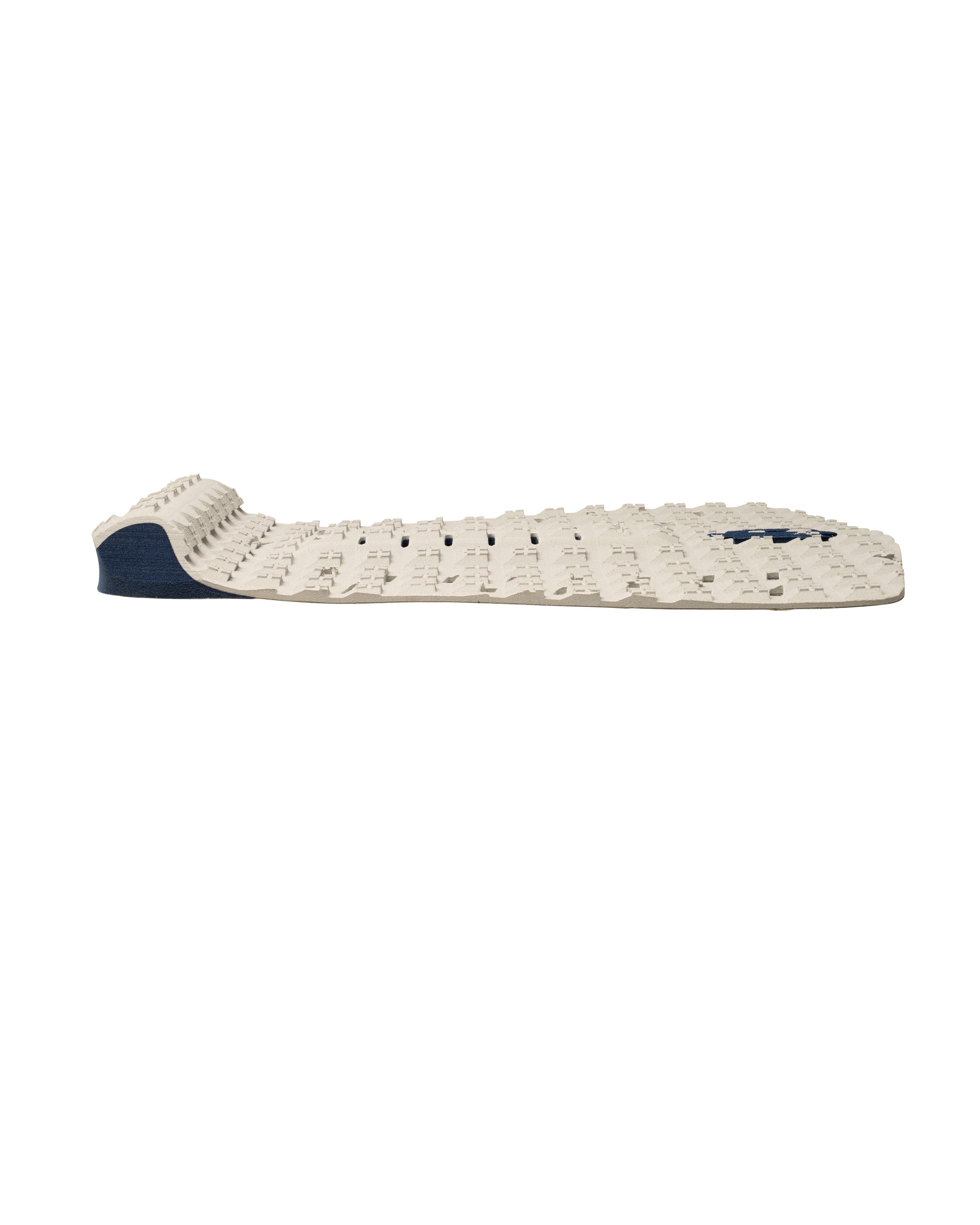 Grey grip flat
