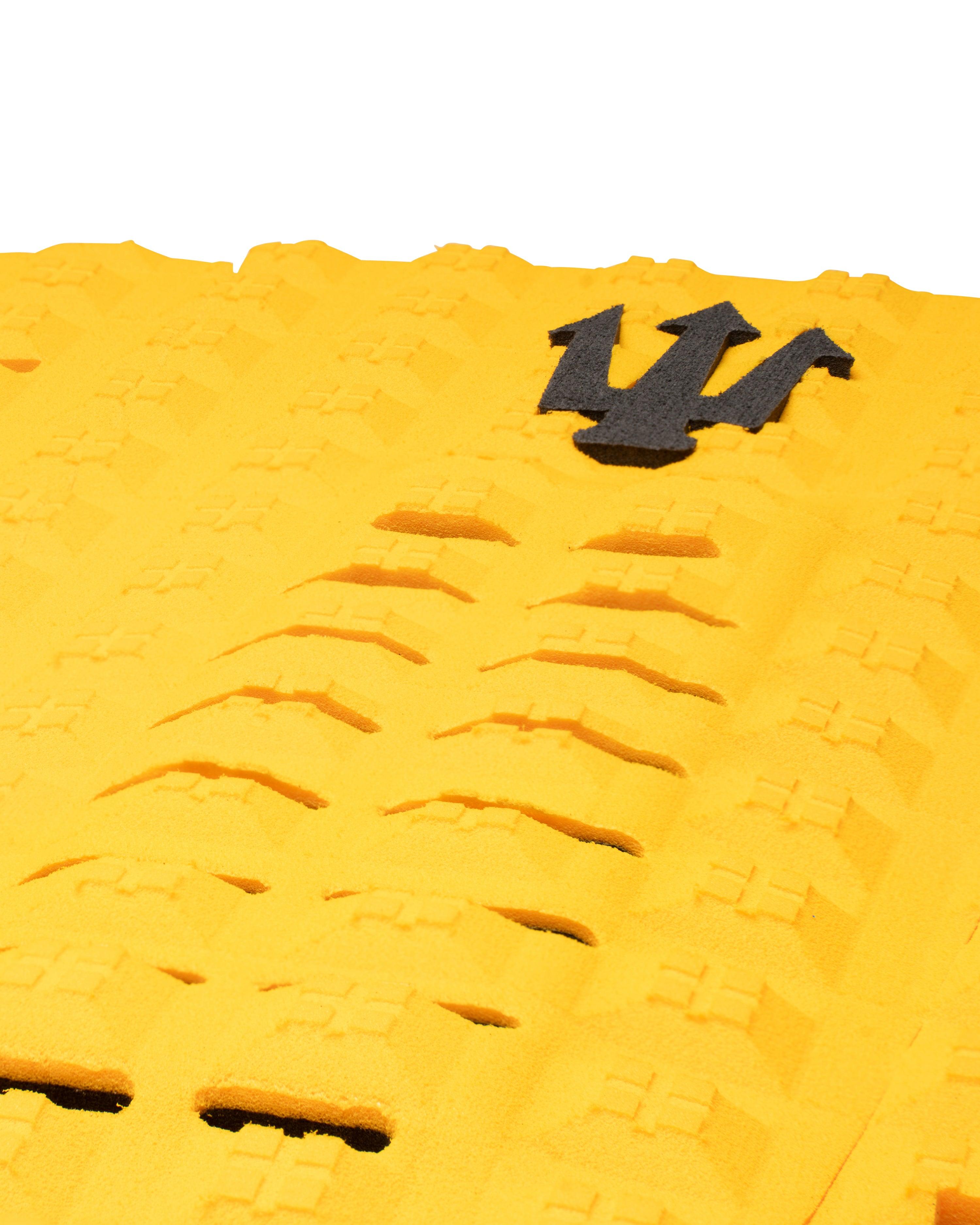 Mustard grip closeup 2