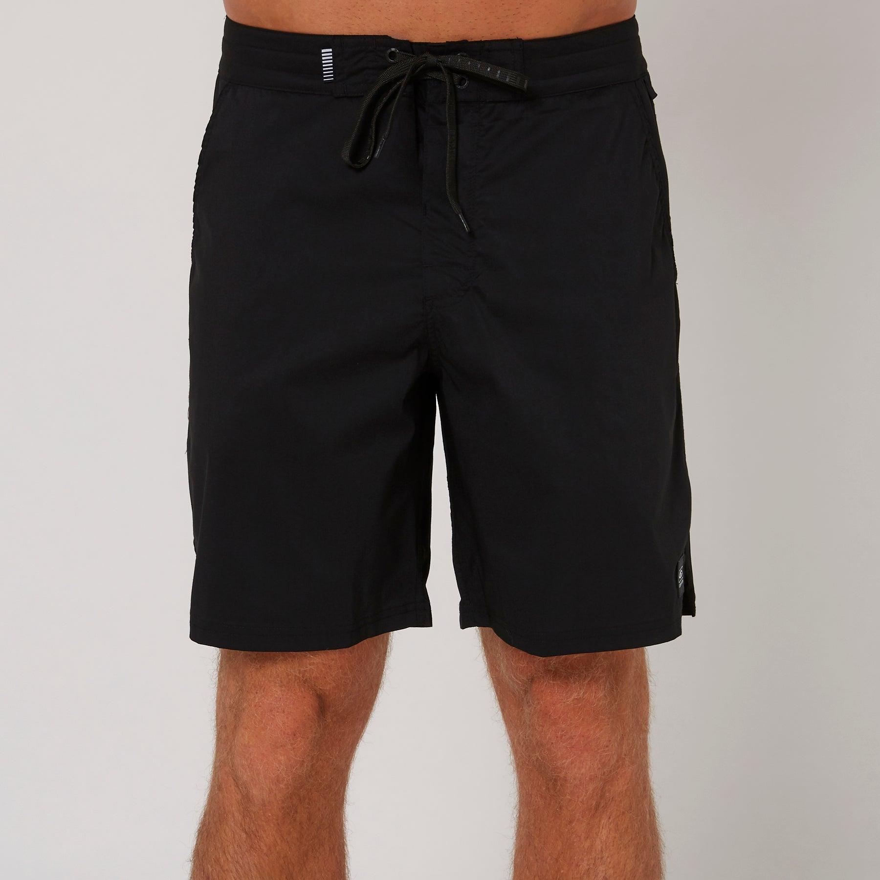 Traveller 19" Boardshort - Black