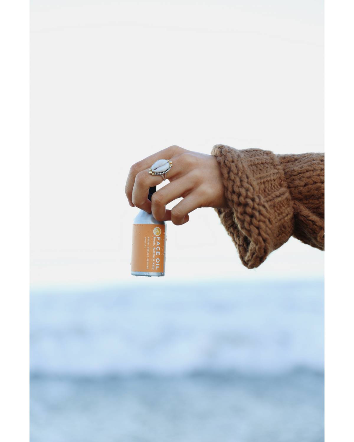 SunButter Face Oil Boab, Wattle & Kelp horizon closed