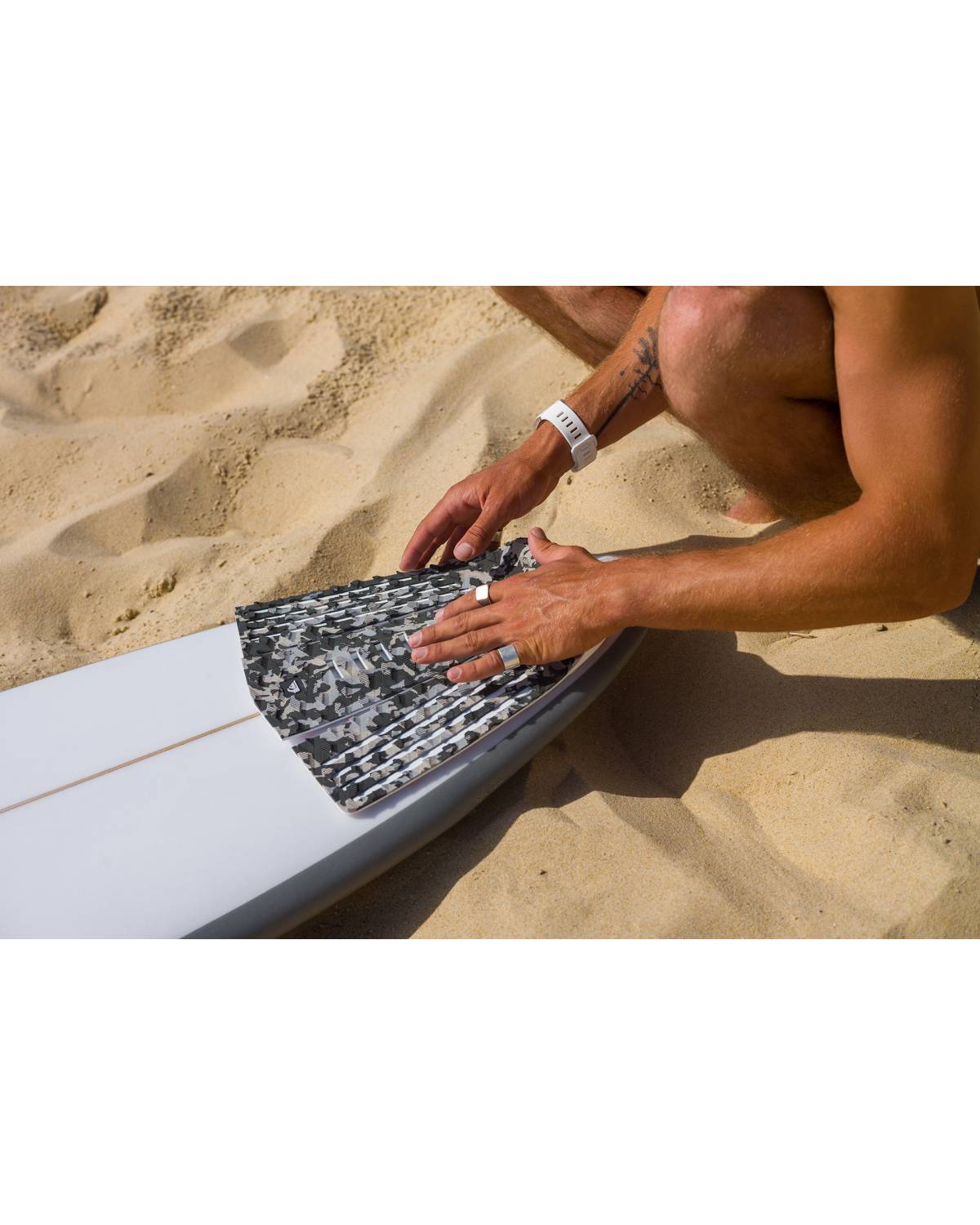 Bravo Surf Suit Traction - Camo on board
