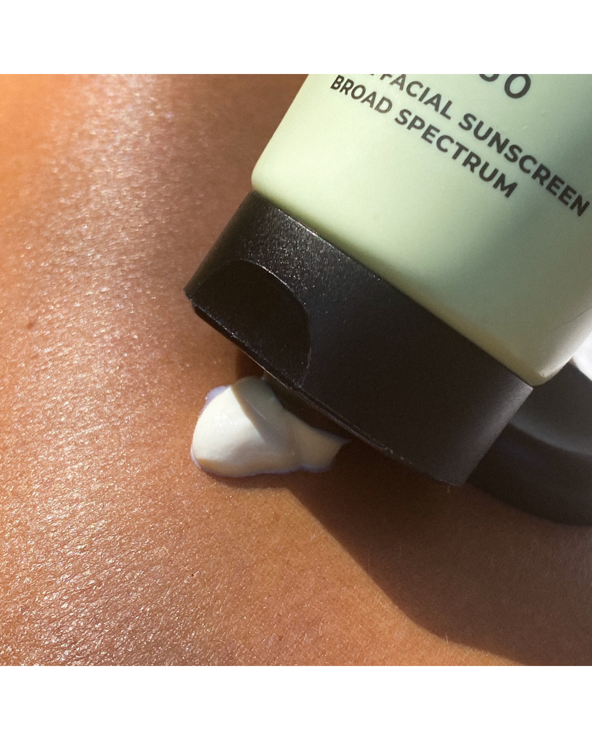 Avocado Zinc SPF 50 Natural Physical Sunscreen application