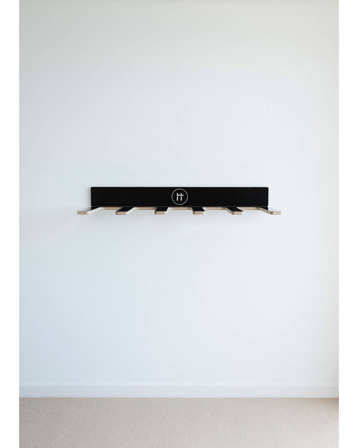 Formatt Q10 Wall Mounted Surfboard Rack  Black