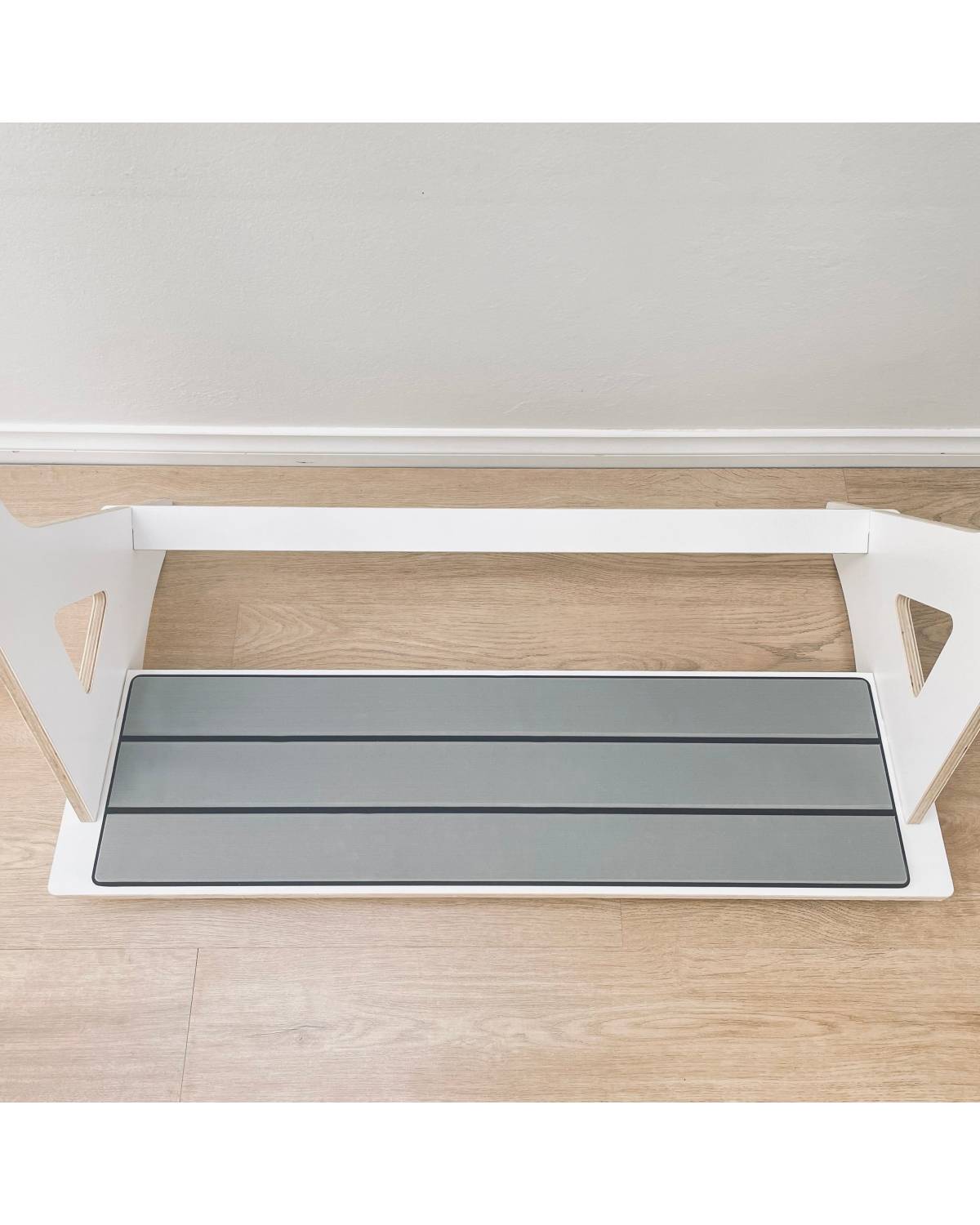 Breeze Design Co Breeze Surfboard Rack padded base