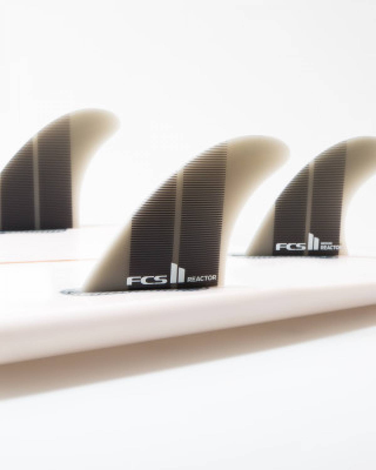FCS II Reactor Neo Glass Tri Fins - M