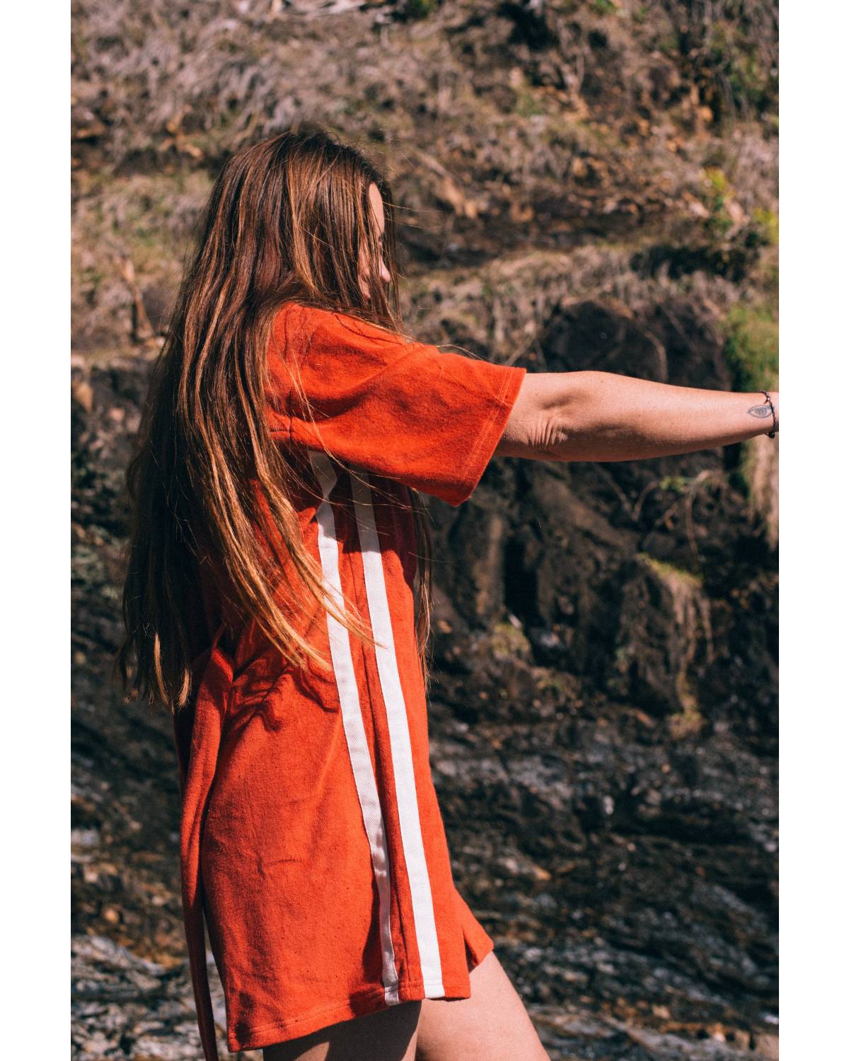 Model in Après Surf Dress outdoors