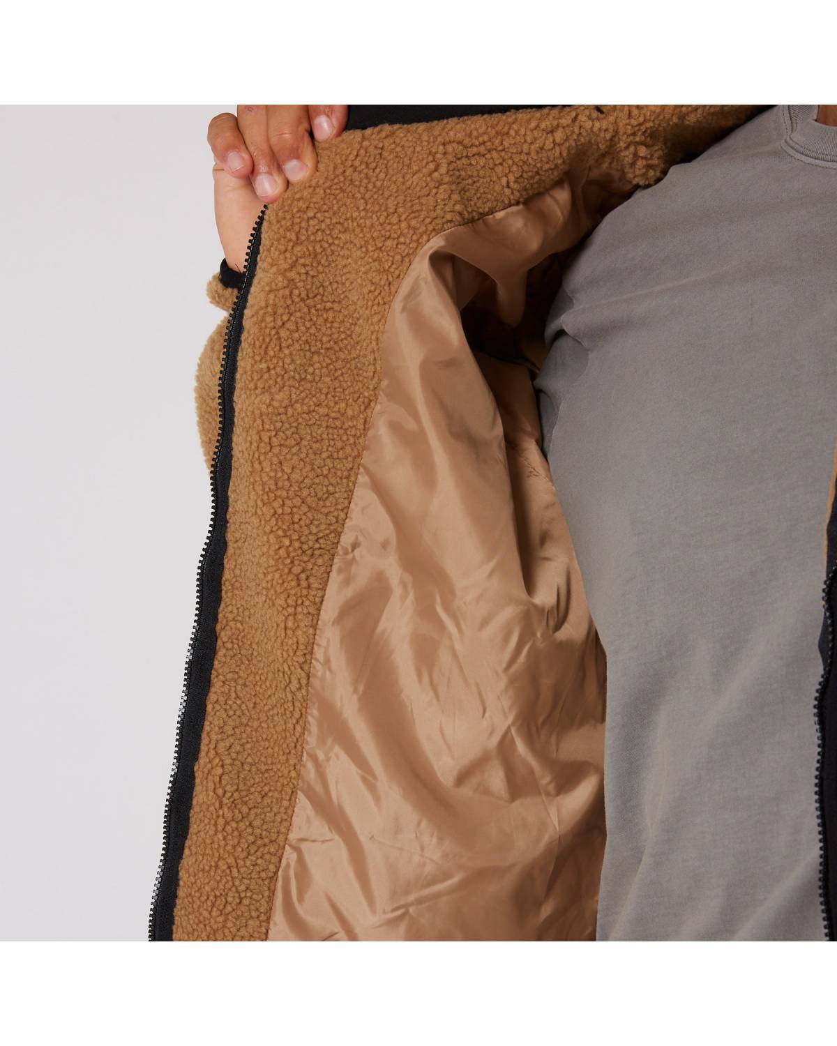 Peak Zip Sweat