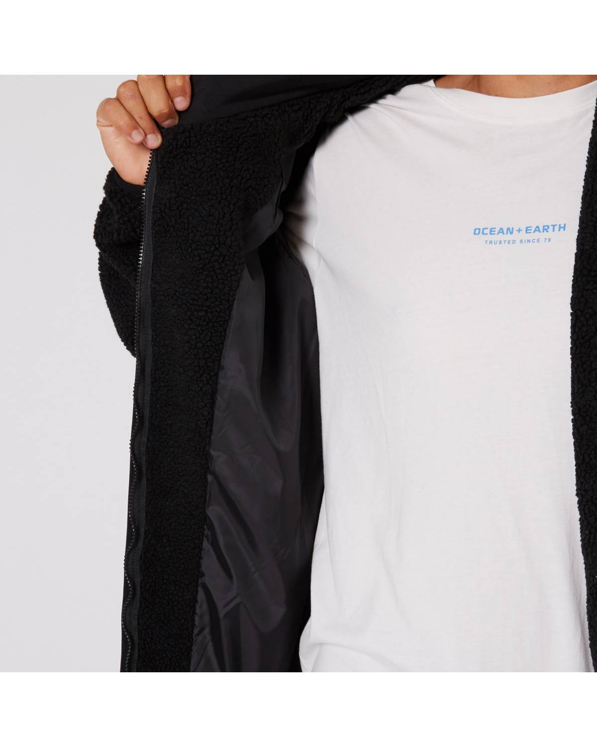 Peak Zip Sweat