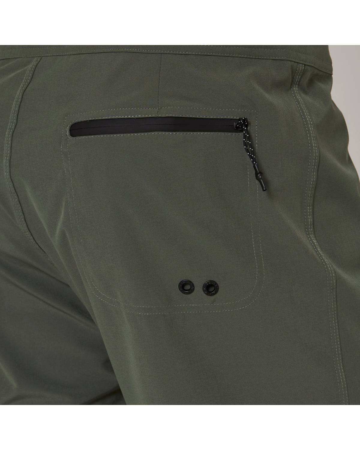 Detail view Olive shorts