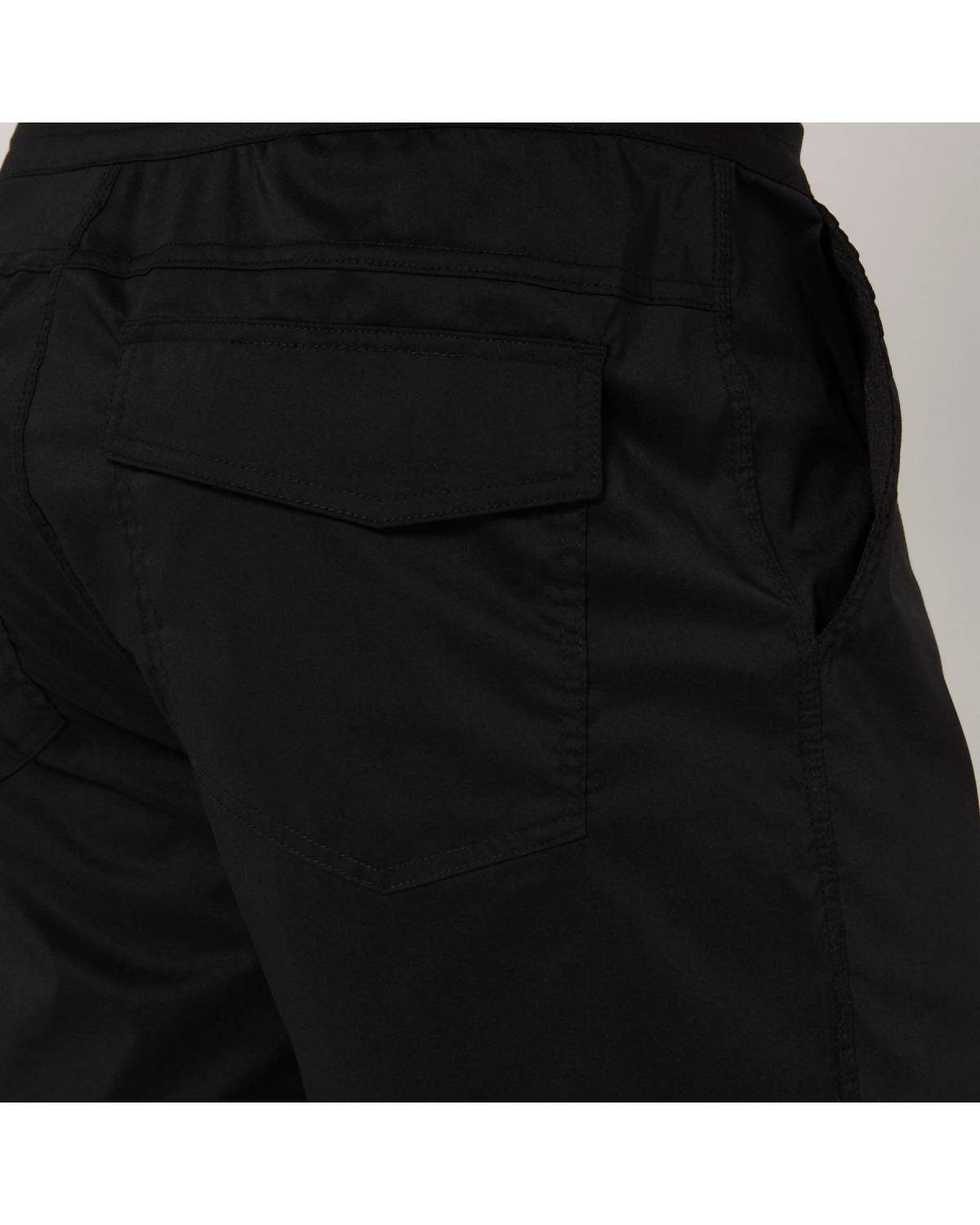 Close-up back pocket black