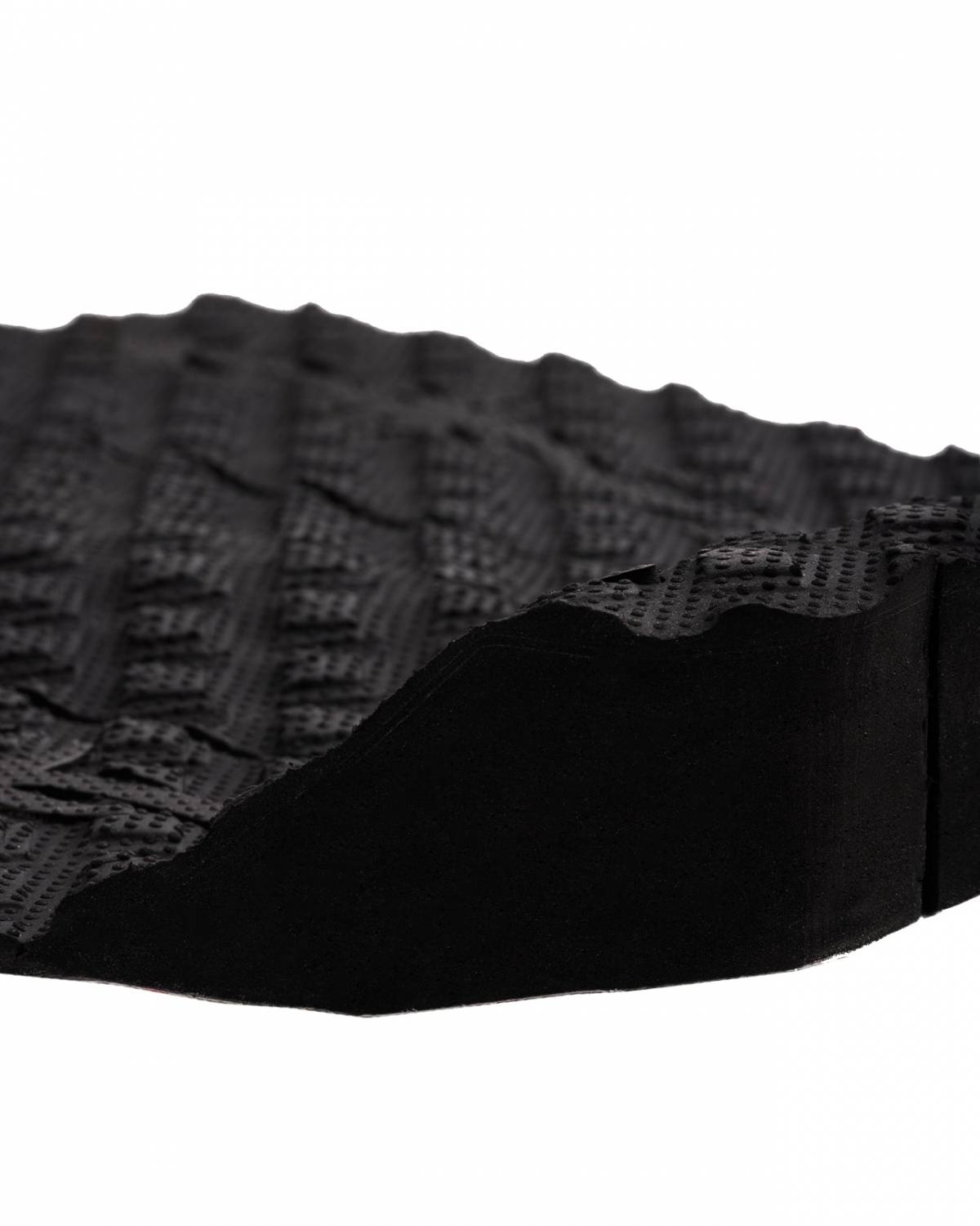 Side view of traction pad kick