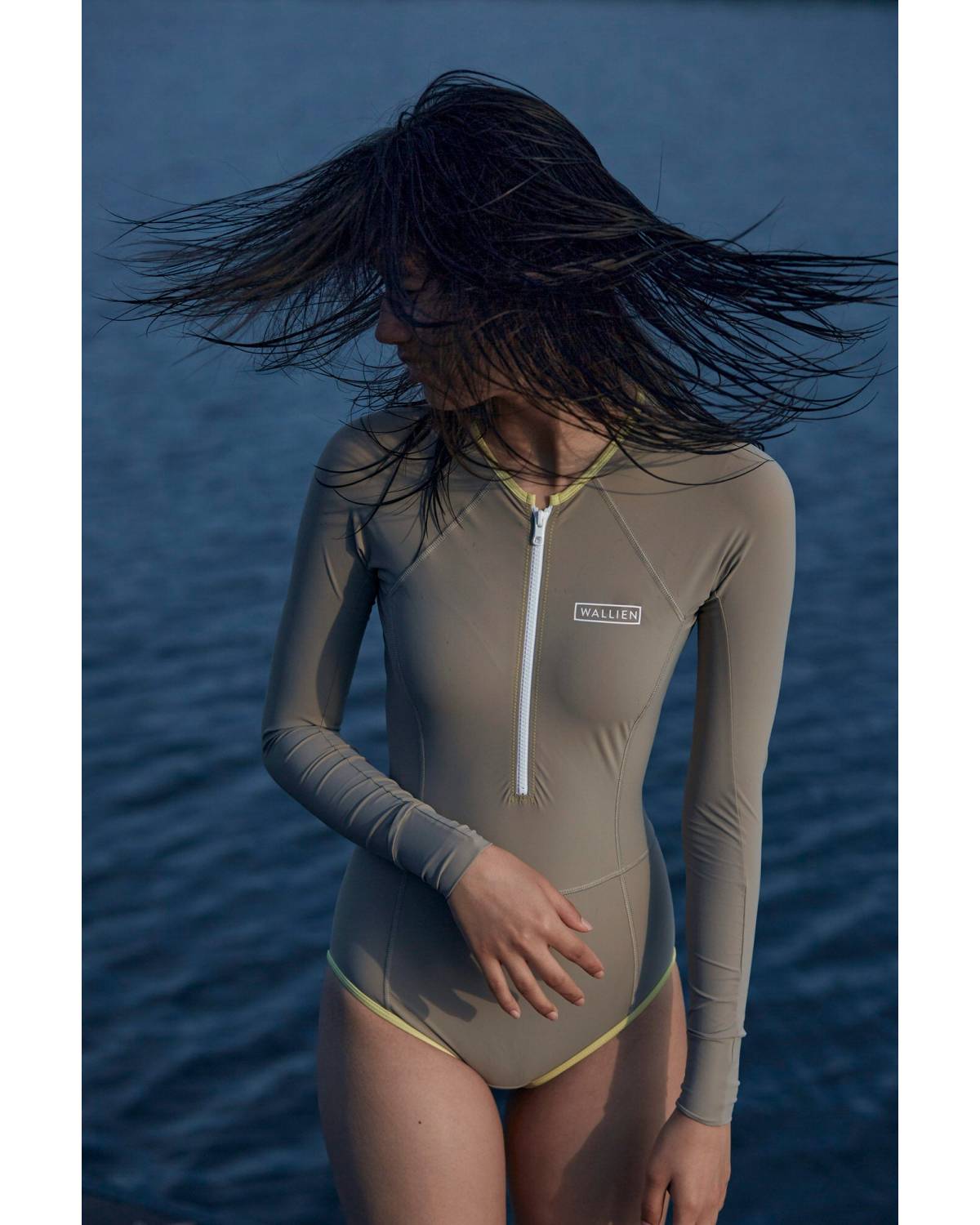 ONE PIECE SWIMSUIT LONG SLEEVE - Moon