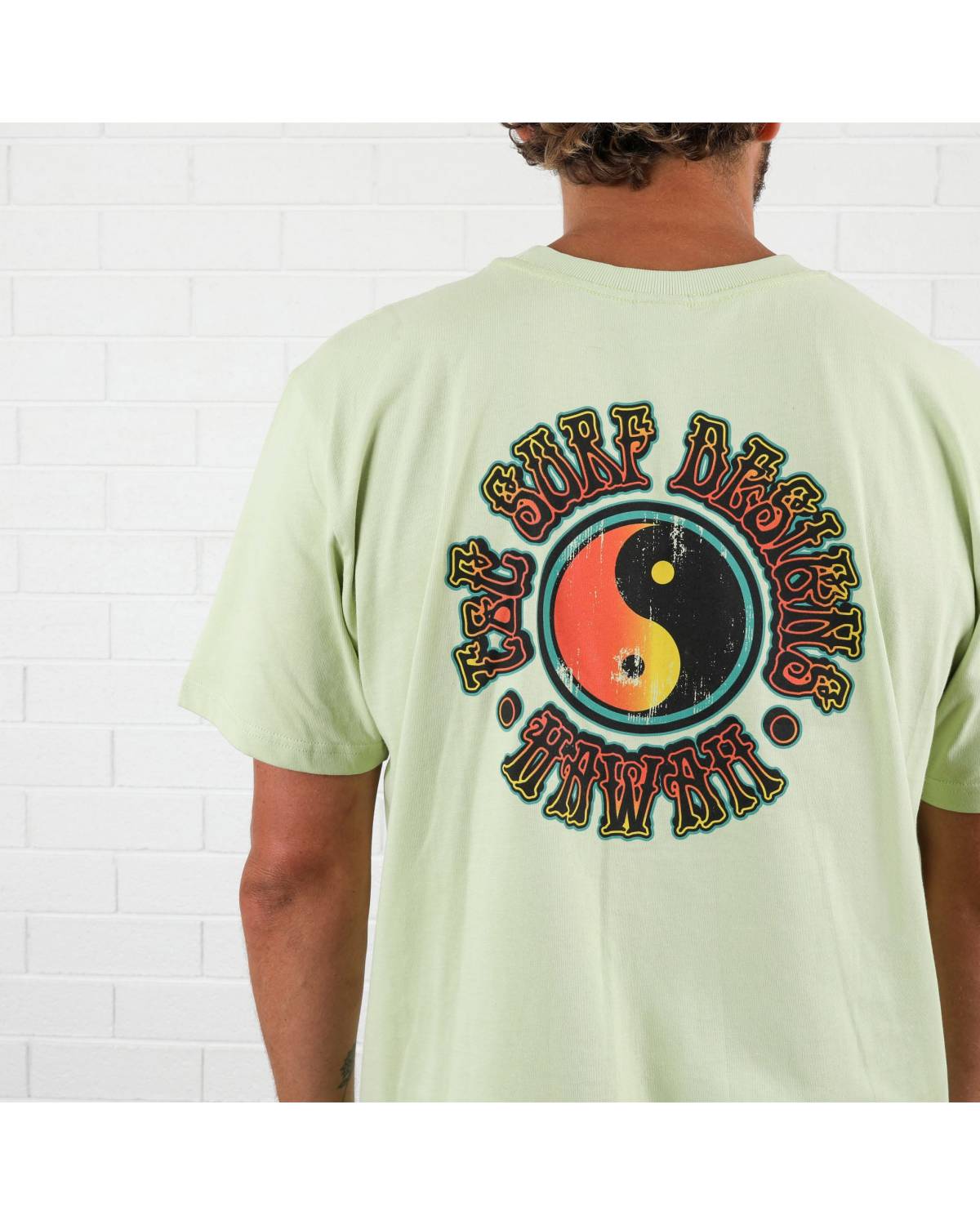 Vault Tee - Pistachio