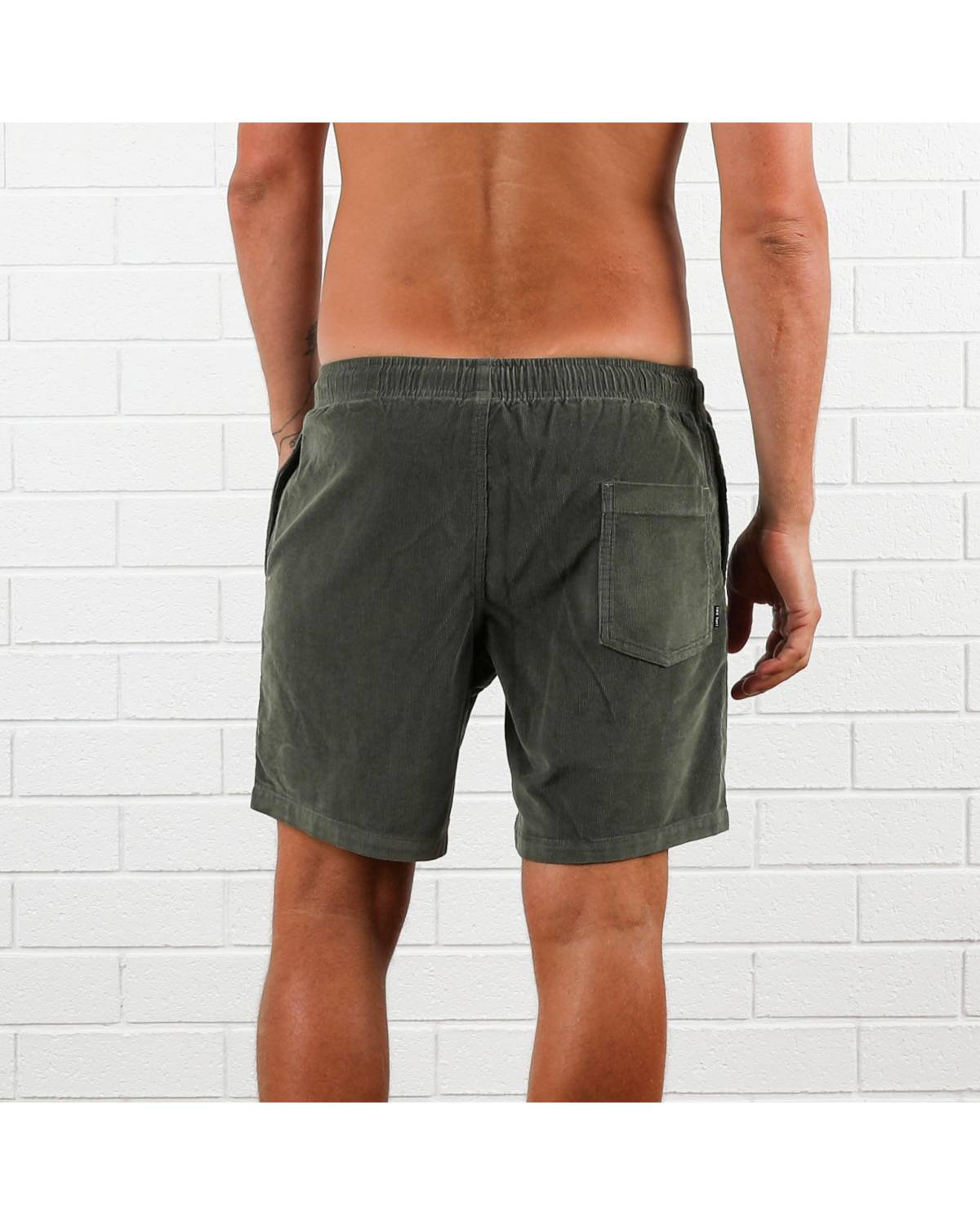 Back view with pocket