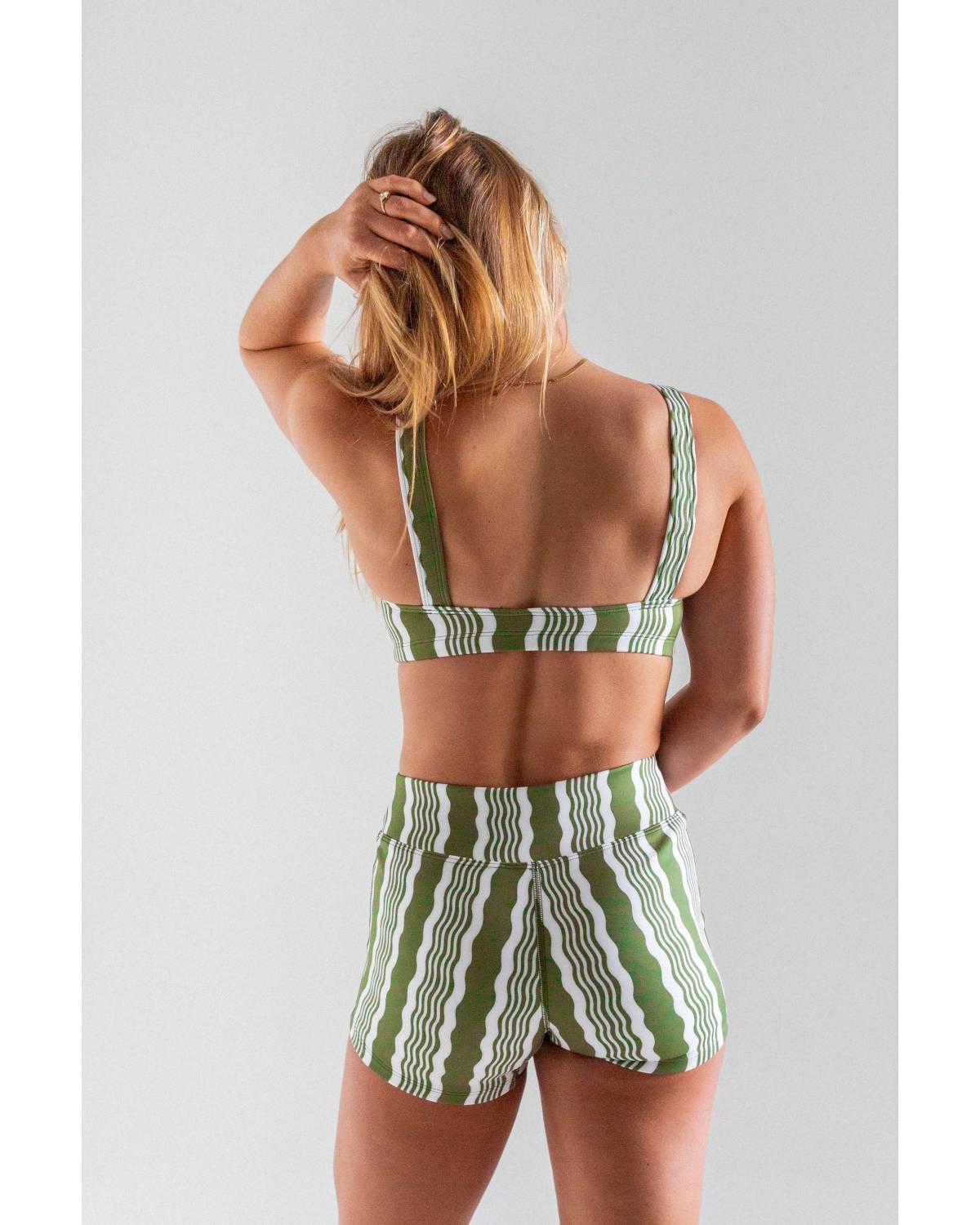 Back view of Gidget Top Wave
