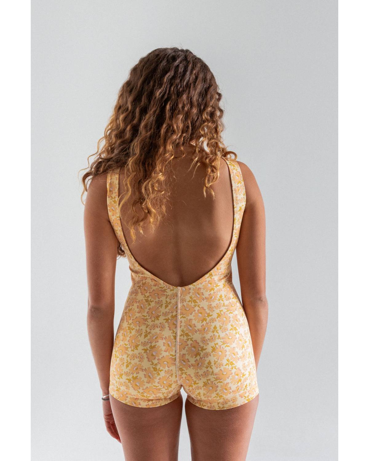 Lola Marigold Lifestyle Image
