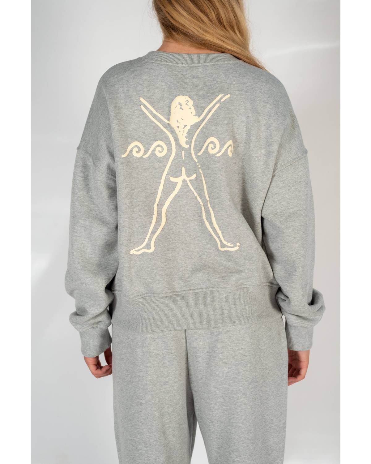 Detailed back view of Jumper