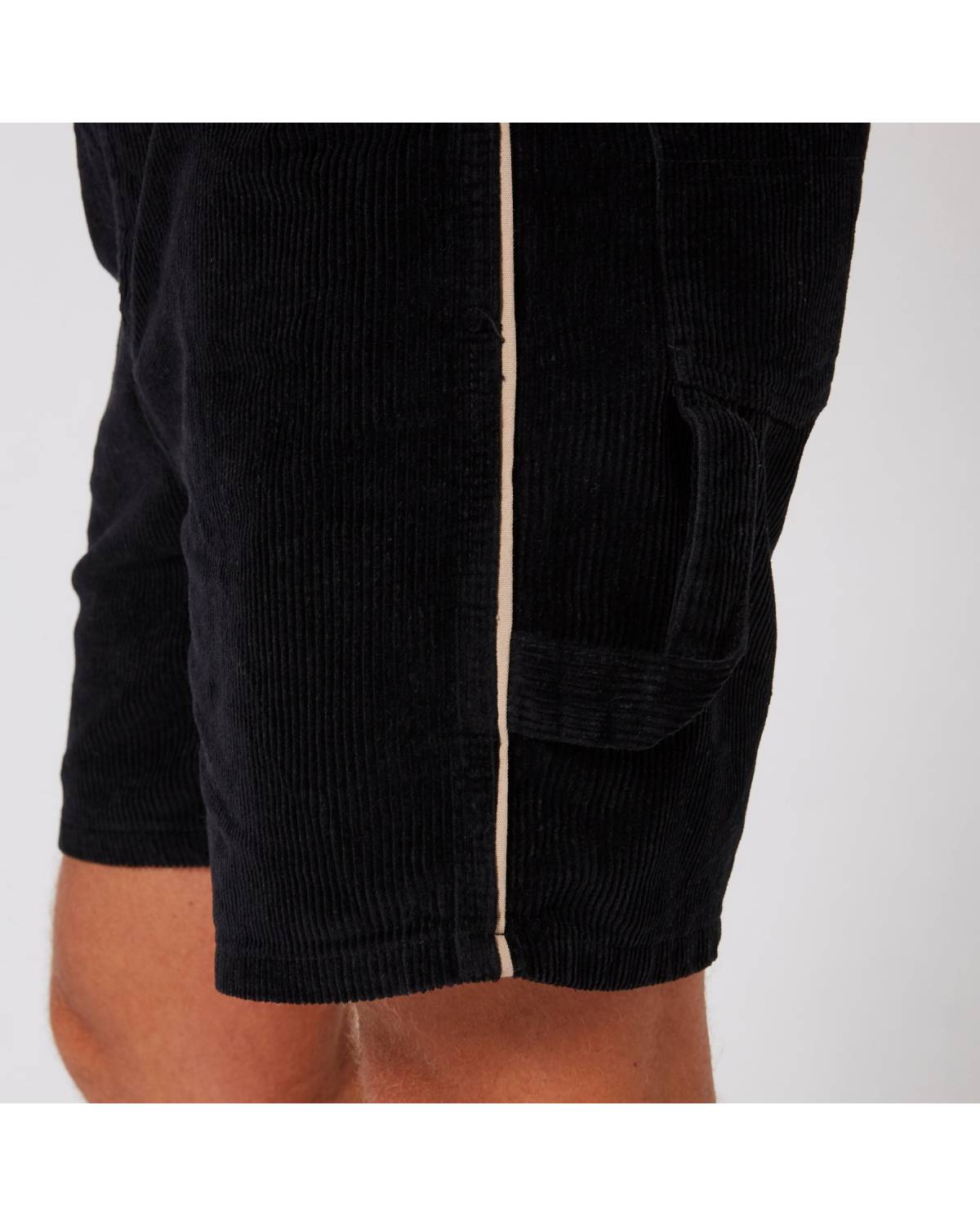 Carpenter 18" Beach Short - Black