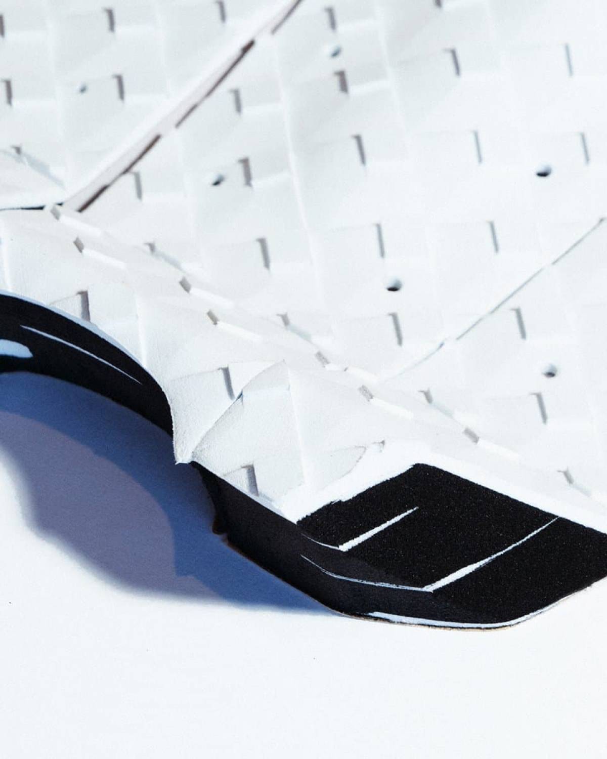 Dusty Payne Tail Pad - Graf White