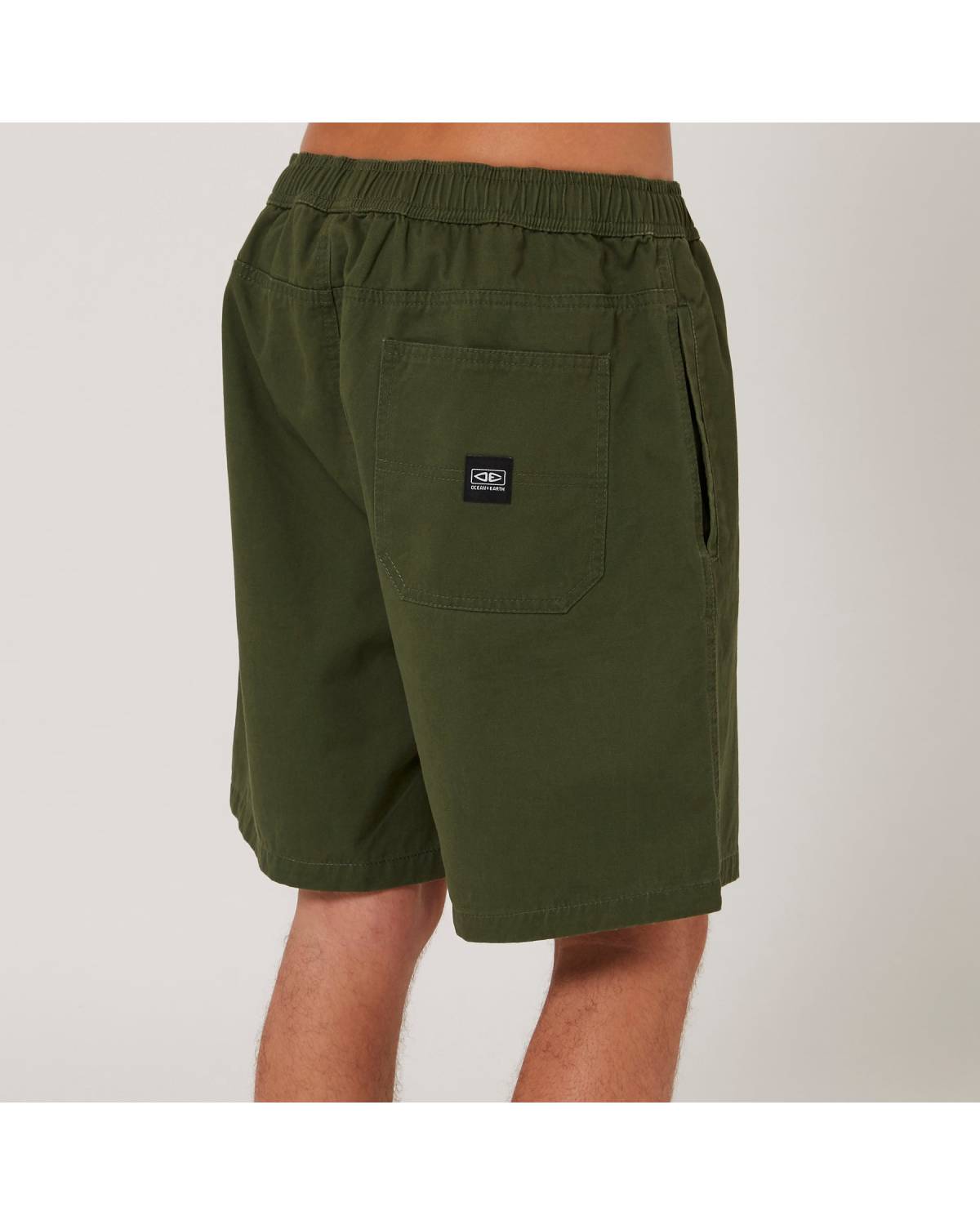 Essential 18" Walkshort 
