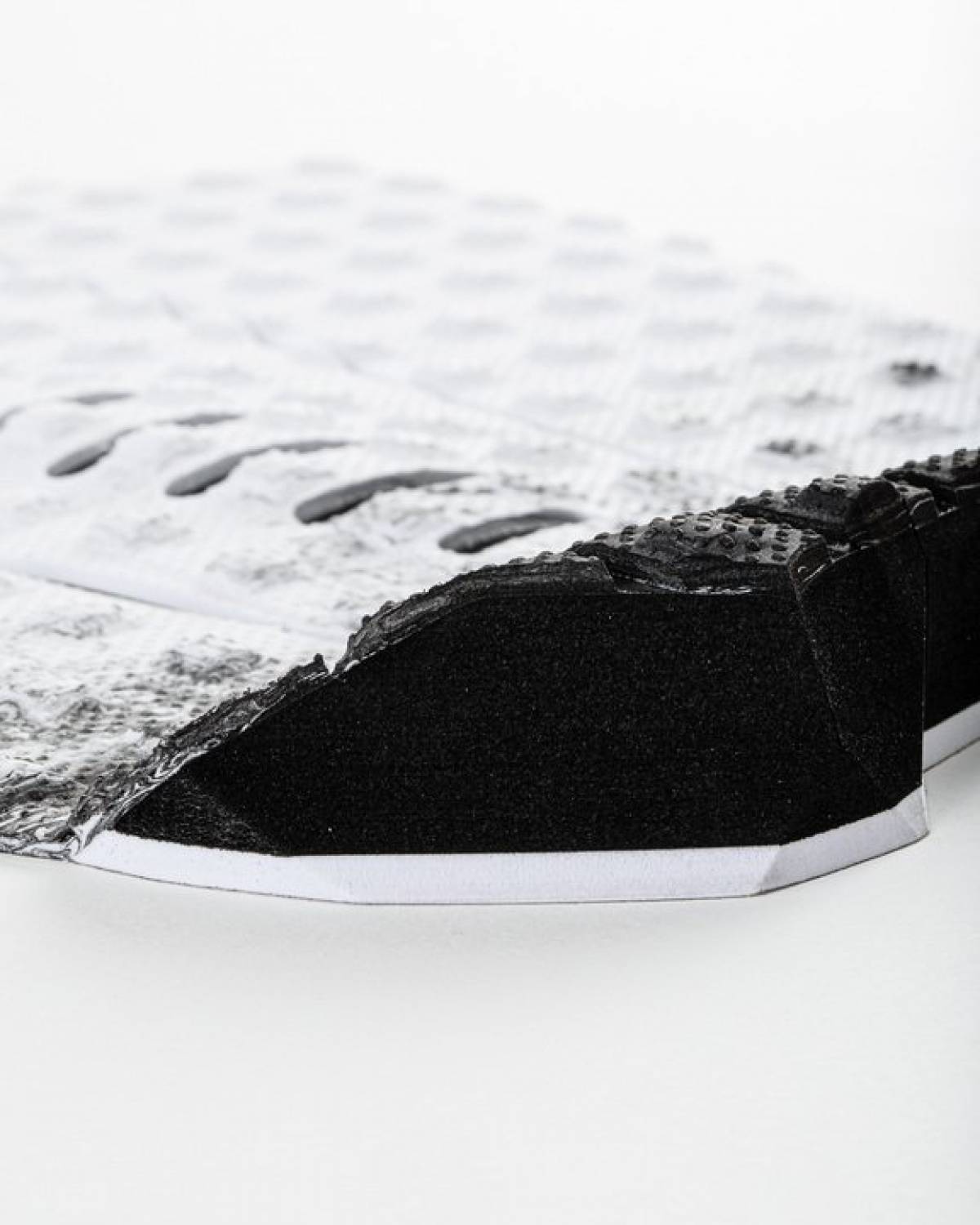 Mick Fanning Lite Tail Pad - White Fade Black