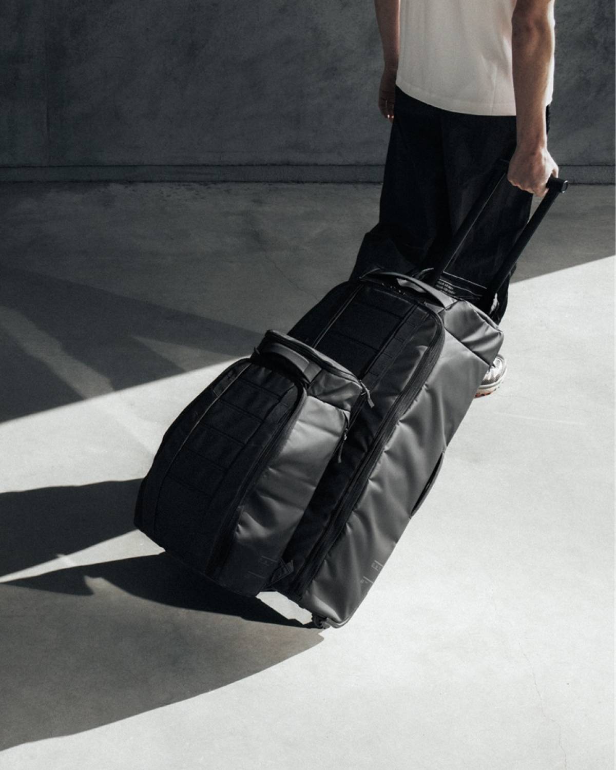 Hugger Backpack 25L - Black Out