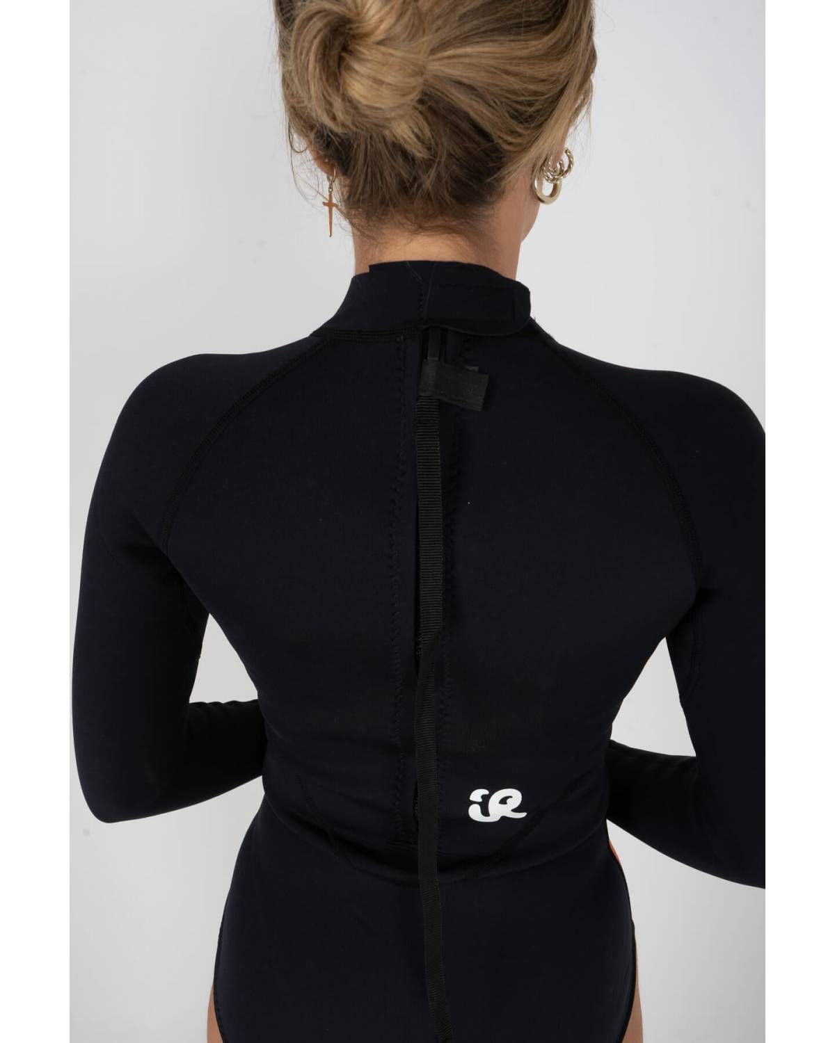 Inner Relm DiscoPop 2mm Springsuit zipper back details