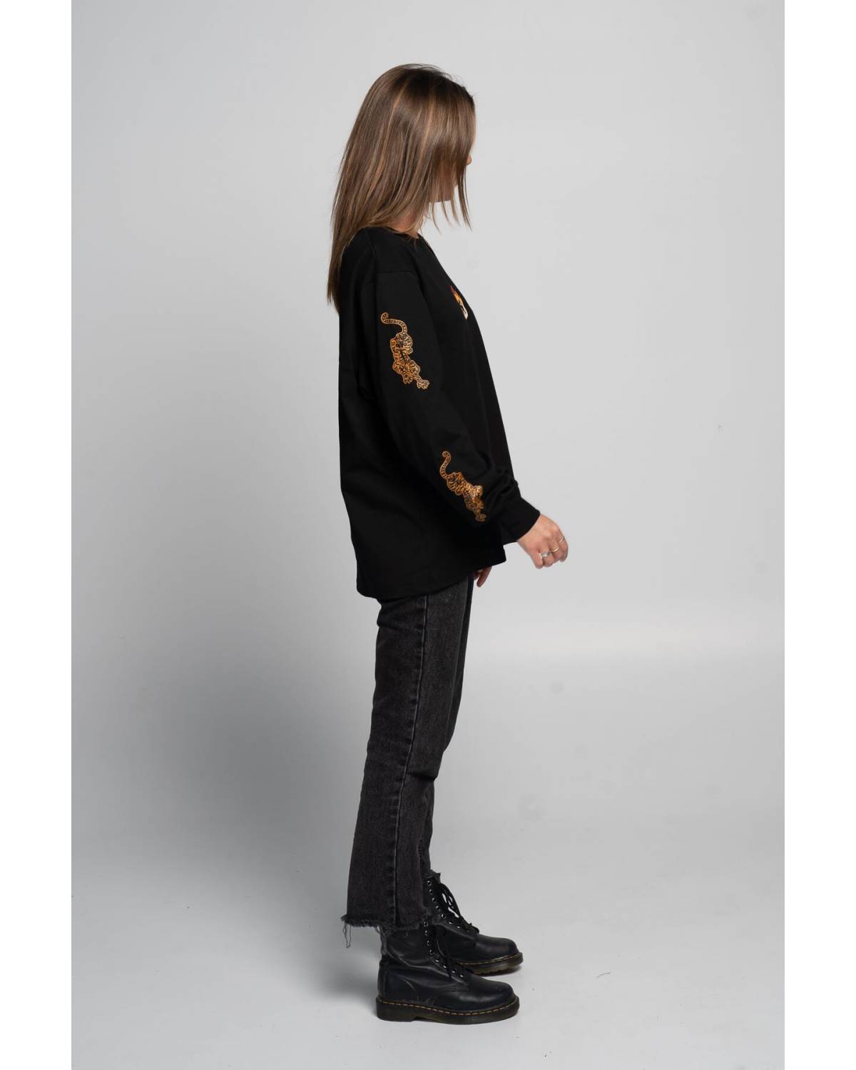 Inner Relm Bonfire Long Sleeve Hemp Tee side