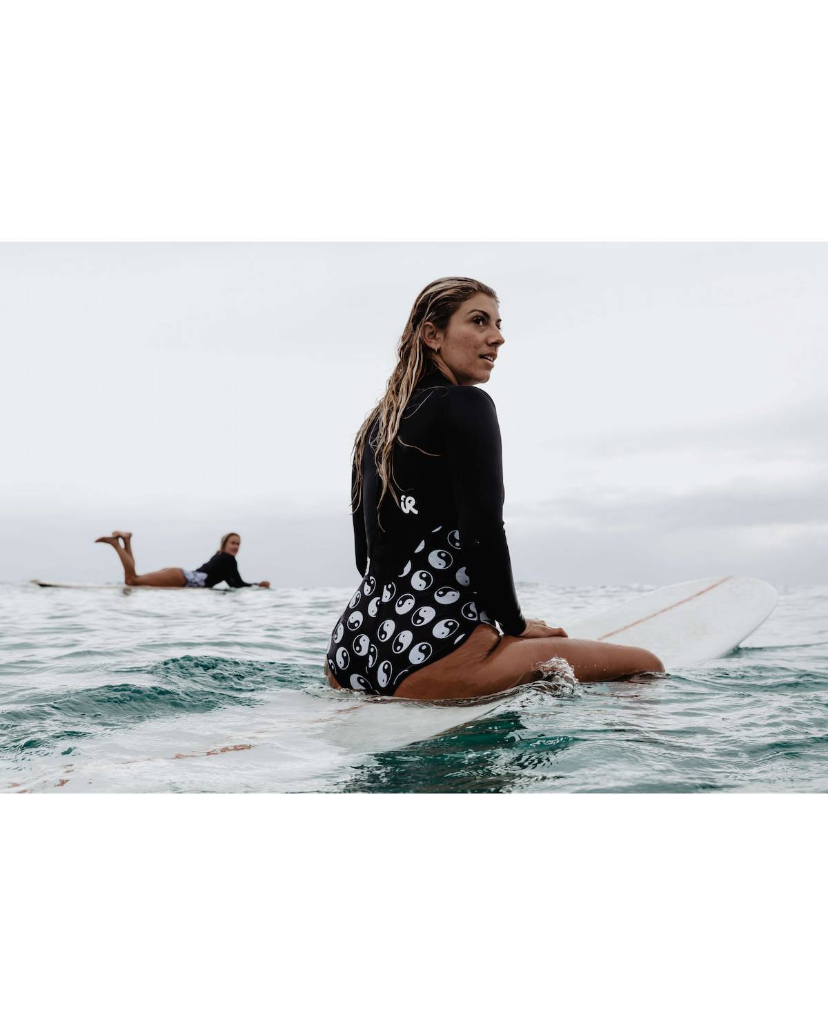 Inner Relm Manifest 2mm Springsuit model in beach