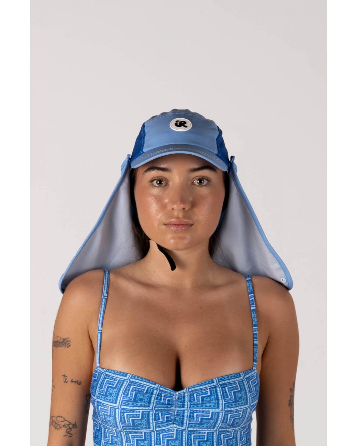 Front view with neck flap