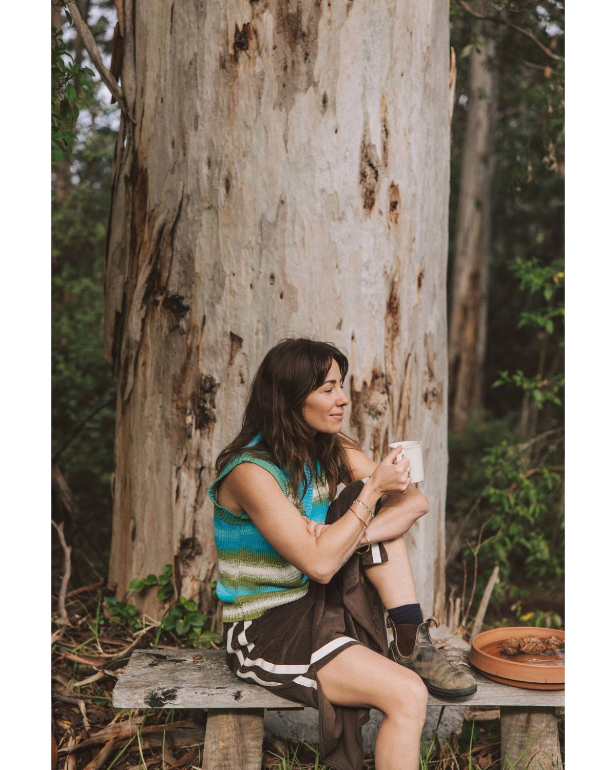 Knit Vest Ocean by tree