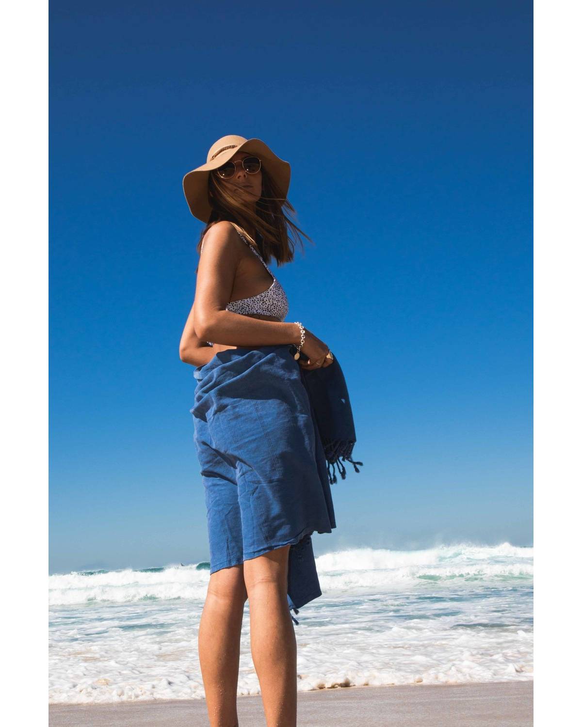 OZoola Stonewash Turkish Towel - Blue on model