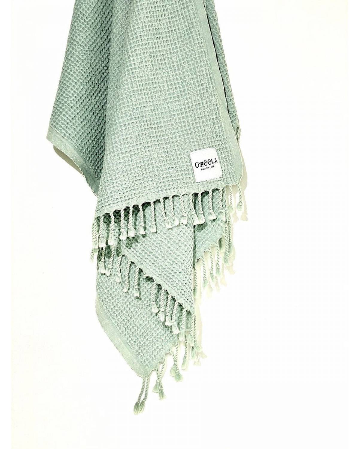 OZoola Waffle Beach Towel - Mint hanged