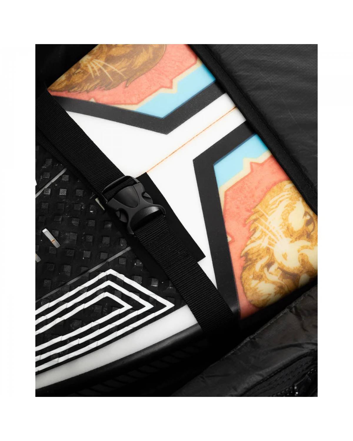 Quiksilver Expedition Wheelie 3-4 Boardbag - Black buckle