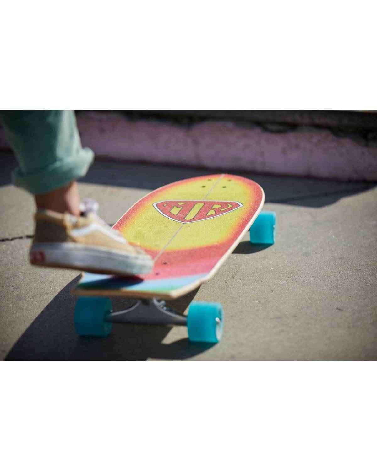 Mark Richard Edition Super Surf Skate - Multicolour with skater