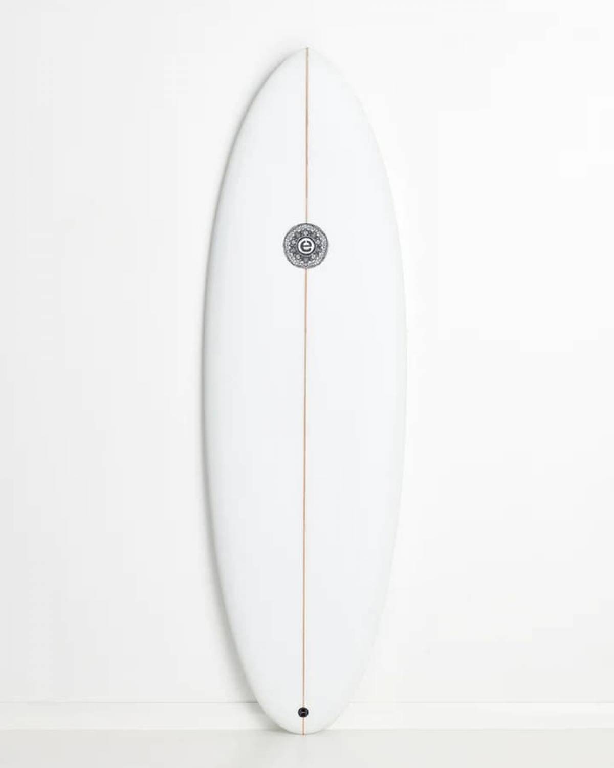 Scrambled Egg - Clear (Elemnt) - 5' 6" x 20 1/2" x 2 3/8" x 29.9L - Futures