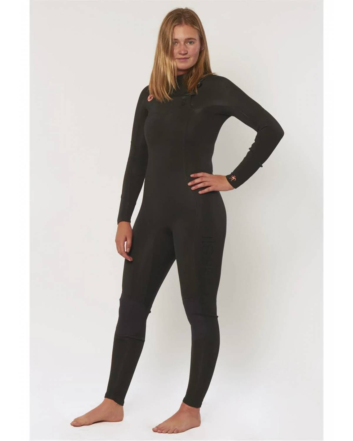 Sisstr 7 Seas 5/4 Chest Zip Wetsuit - Solid Black on model