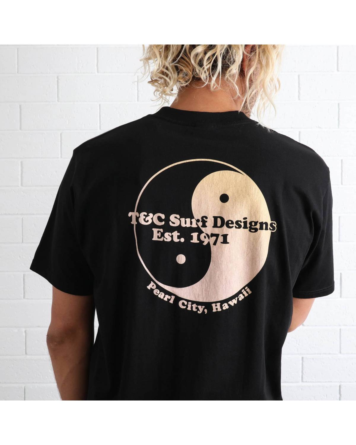 T&C Pearl City Fade Tee - Black prints