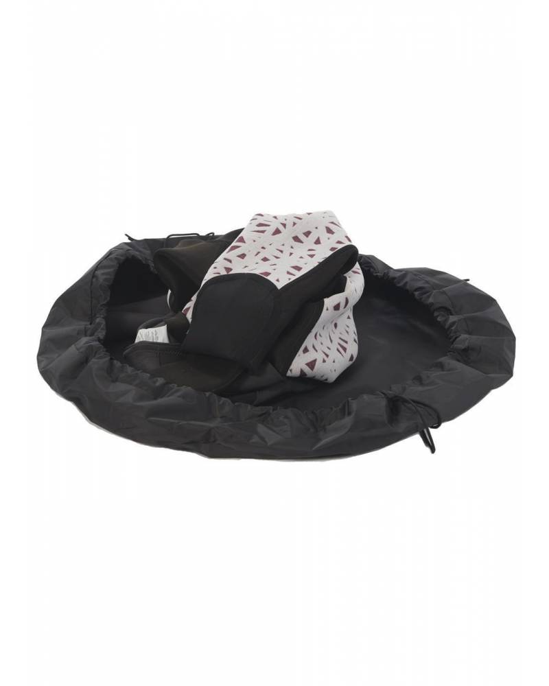 Vissla Changing Pad - Black - with wetsuit