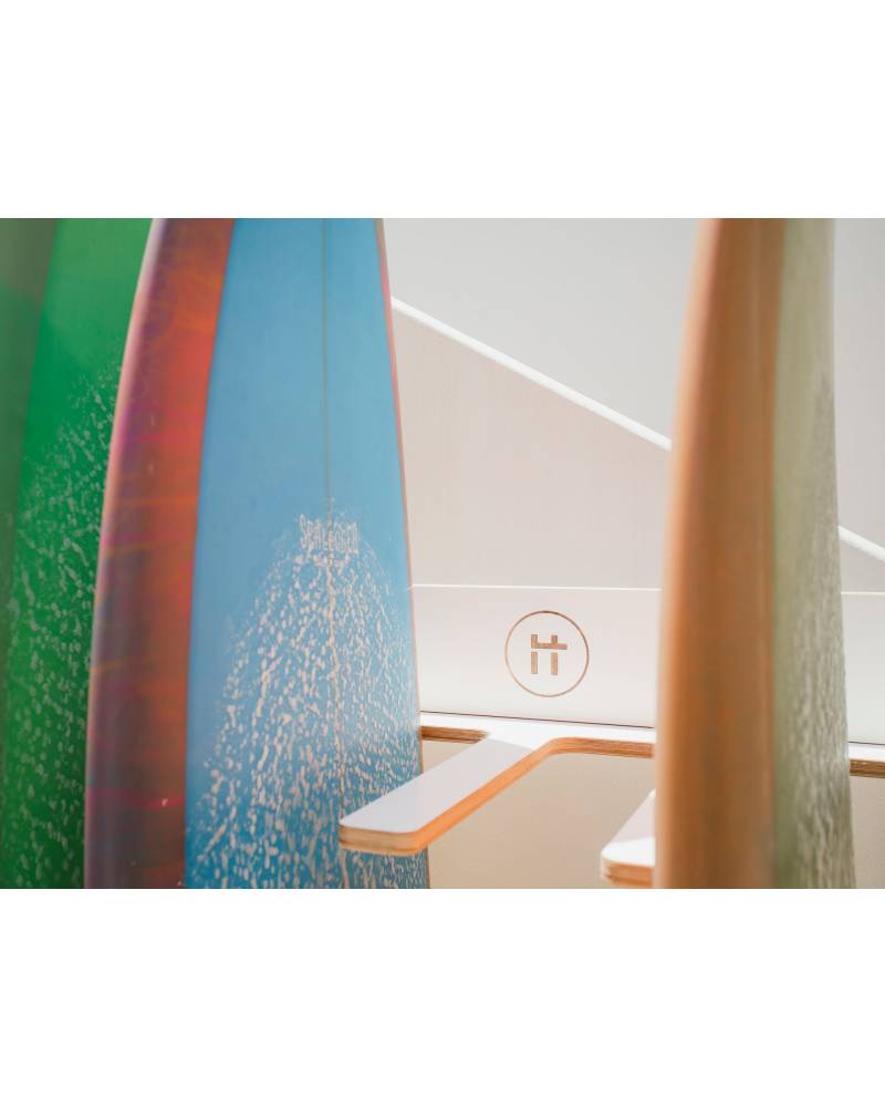 Q8 Freestanding Surfboard Rack - White