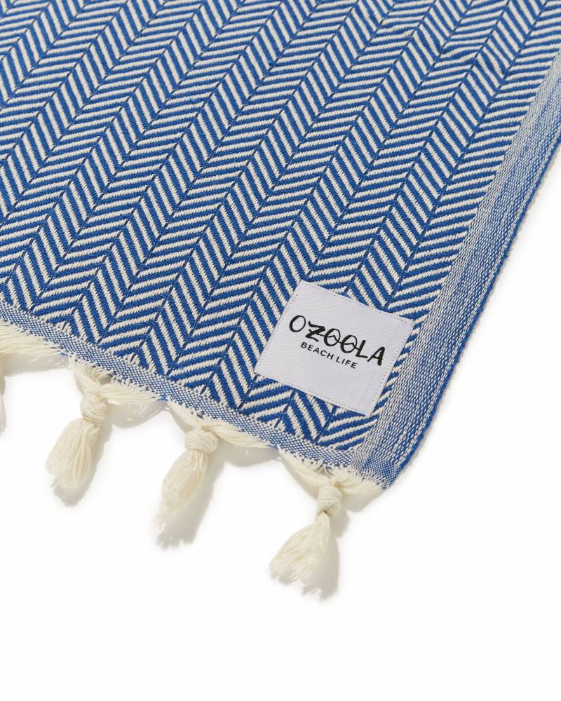 OZoola Bronte Family Beach Blanket - Royal Blue
