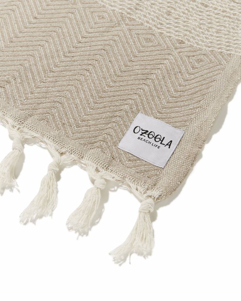 OZoola Diamond Family Beach Blanket - Sand