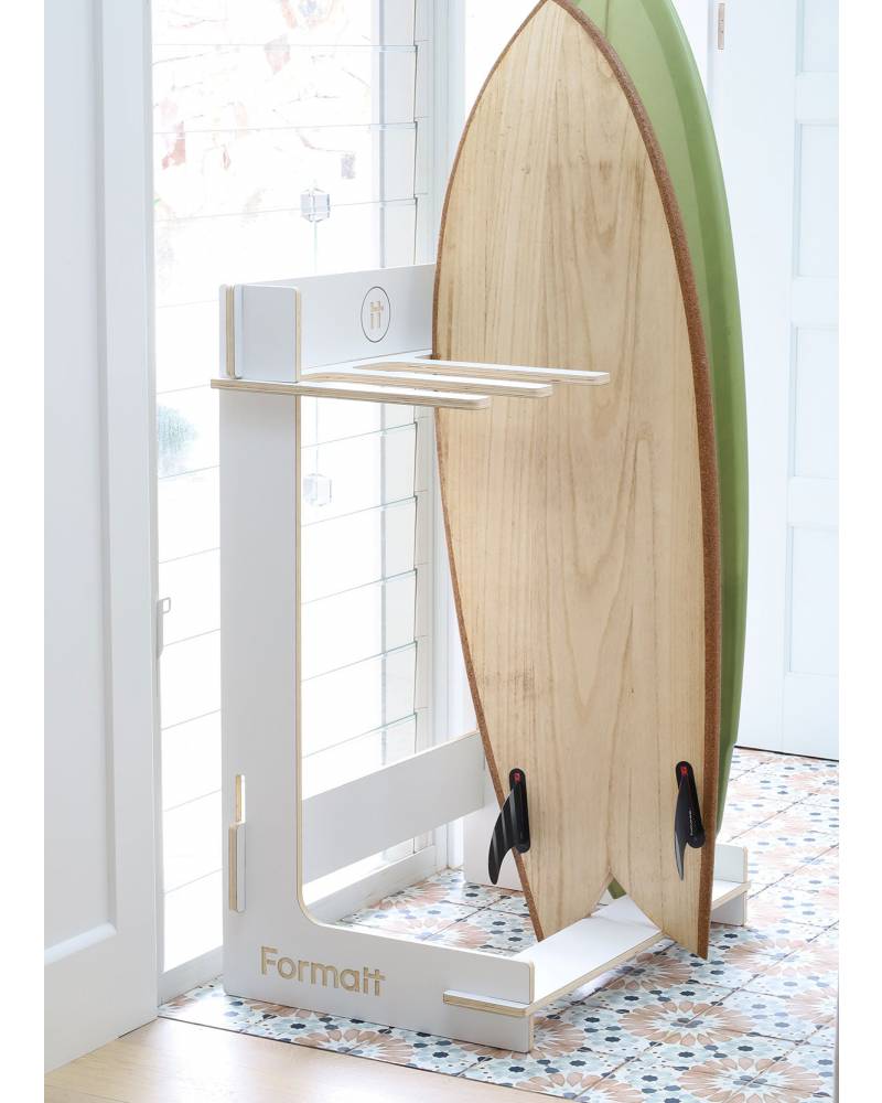 Q8 Freestanding Surfboard Rack - White with board inddoor