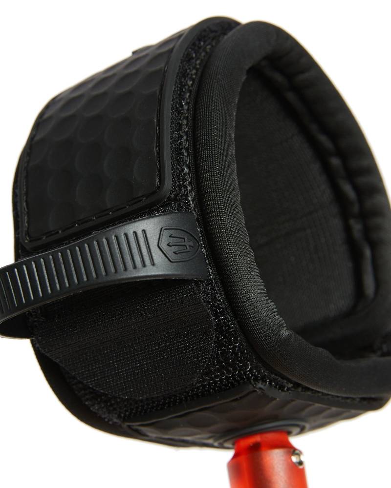 Black Red legrope full view