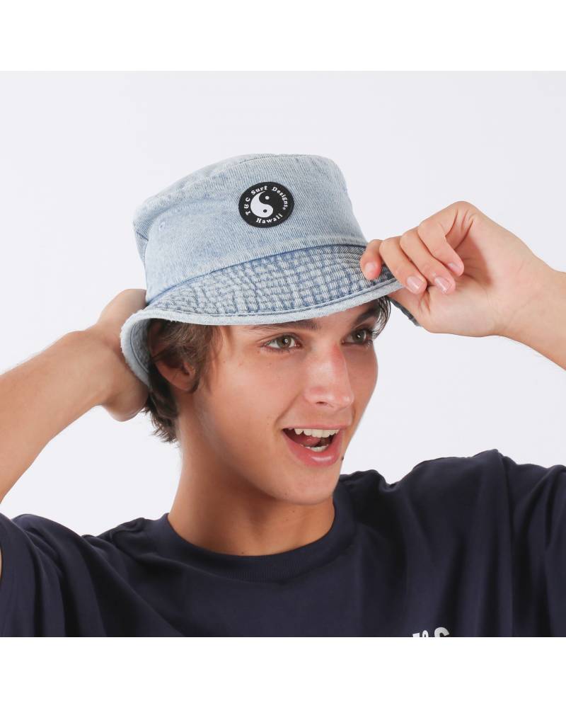 Model wearing bucket hat