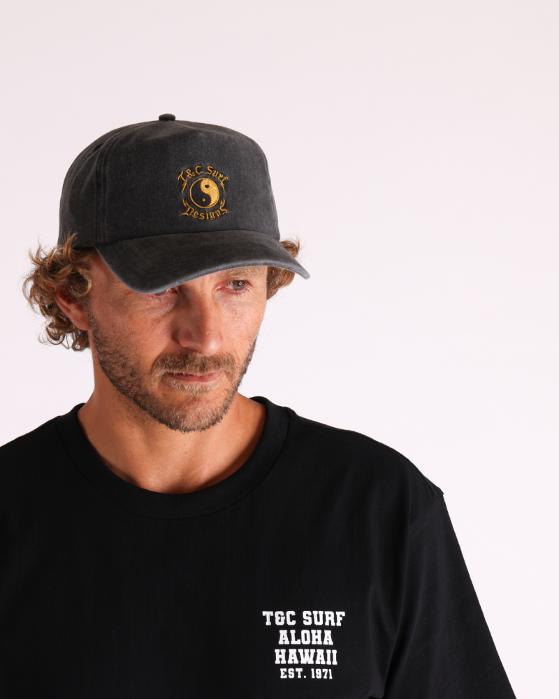 Lightning Snap Back - Acid Black Lifestyle